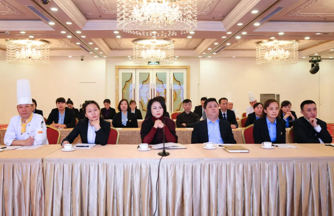 西安唐樂宮召開2021年銷售團(tuán)隊(duì)業(yè)務(wù)能力考評(píng)會(huì)(圖3)