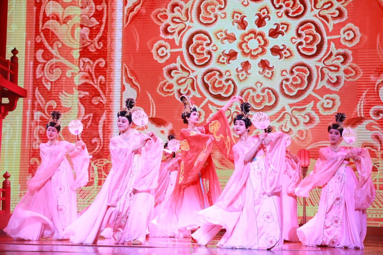 喜迎雙節(jié)丨唐樂宮驚喜不斷，“餅”承心意，以禮相待(圖8)